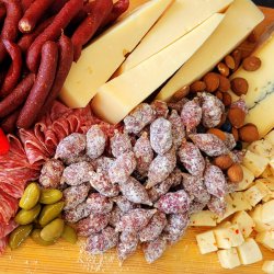 Den gule bils oste- tapasanretning